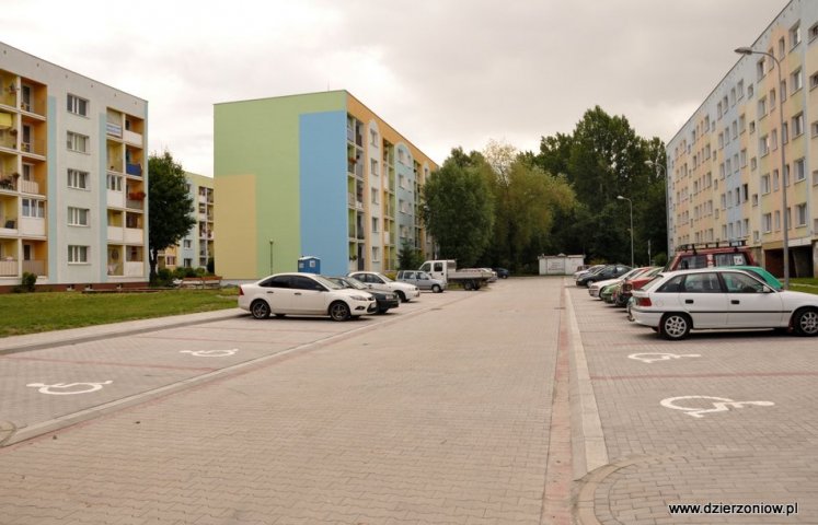 Parking na os. Błękitnym w Dzierżoniowie