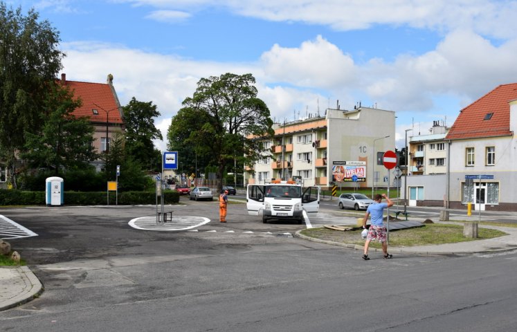 Od wtorku przystanki autobusowe przy odnawianym dworcu PKP zostaną przeniesione na plac przy skrzyżowaniu ul. Kilińskiego, Kopernika i Brzegowej (dawny PKS). Kogo dotyczą te zmiany?