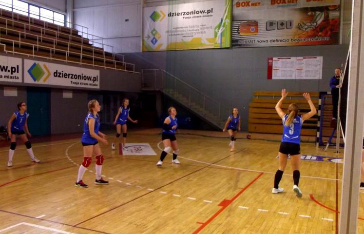 W hali Ośrodka Sportu i Rekreacji w Dzierżoniowie odbędzie się 17 lutego Walentynkowy Turniej Piłki Siatkowej Kobiet. Zawody rozegrane zostaną w dwóch kategoriach wiekowych: kadetki oraz juniorki + seniorki.