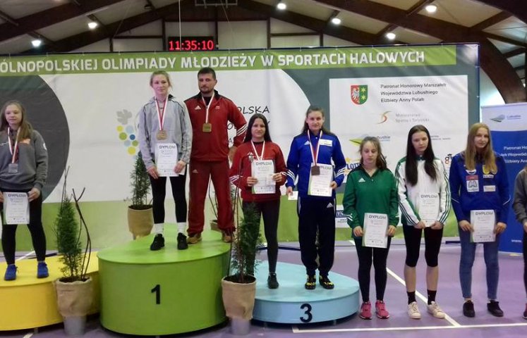 Sylwia Martyka z MULKS Junior Dzierżoniów wywalczyła brązowy medal na XXIII Ogólnopolskiej Olimpiadzie Młodzieży w Zapasach Kobiet, w ramach której odbyły się Mistrzostwa Polski Juniorek Młodszych w Zapasach. Zawody rozgrywano od 30 kwietnia do 2 maja w Drzonkowie.