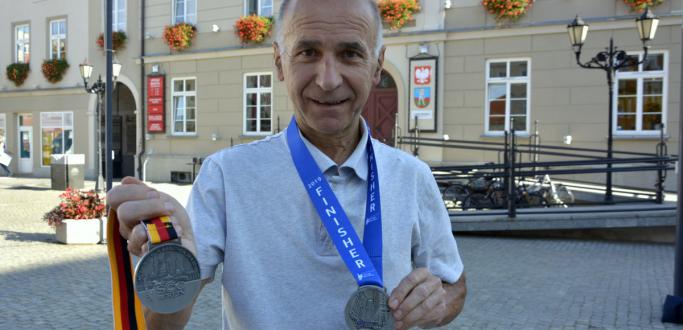 Kontynuując swoją pasję do biegania 63-letni Stanisław Gil zrobił kolejne dwa kroki do zdobycia medalu World Marathon Majors (6 największych maratonów świata: Tokyo, Boston, Londyn, Berlin, Chicago i Nowy York). Wrócił właśnie z Bank of America Chicago Marathon, gdzie zajął 30 miejsce na 854 zawodników.