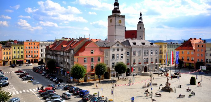 W centrum miasta staną w ostatni weekend sierpnia stoiska 16. Jarmarku Pszczelarskiego. Nie będzie można wjechać do Rynku od strony ul. Klasztornej i Pięknej, ani zaparkować na parkingu od siedziby Poczty Polskiej do ul. Bohaterów Getta.