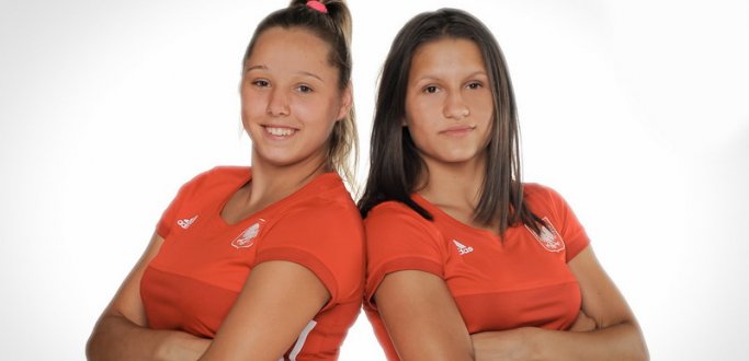 Młode zawodniczki MULKS Junior Dzierżoniów - Sylwia Martyka oraz Paulina Martyka - kolejny sezon kończą z sukcesami. Na co dzień trenują zapasy pod okiem Norberta Warchoła. Starsza z sióstr, Paulina, od 2014 reprezentuję Polskę podczas zawodów międzynarodowych oraz Mistrzostw Europy oraz Świata. Młodsza z sióstr, Sylwia, reprezentowała Polskę w Mistrzostwach Europy i Świata w roku 2016. Ma duże szanse na udział w Młodzieżowych Igrzyskach Olimpijskich w Argentynie w 2018 r.