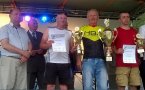 Znów I miejsce na dystansie 500 km wywalczył w kategorii open i M5 Marian Kołodziejski – dzierżoniowski maratończyk rowerowy. Tm razem wygrał VII Śląski Maraton Rowerowy Mszana-Racibórz-Mszana w dniach 18-19 czerwca, który przejechał w 16,5 godziny.