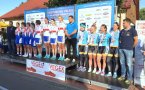 Dziewczyny z LKS Atom Mat Dzierżoniów na trzecim stopniu podium