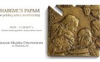 To tytuł nowej wystawy czasowej w dzierżoniowskim Muzeum Miejskim, na otwarcie której zapraszamy 29 marca o godz. 17.30. Ekspozycja poświęcona będzie medalom wydanym przez uzdolnionych polskich artystów, z okazji pontyfikatu Papieża Polaka św. Jana Pawła II. 