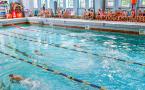 Jak pływają dzierżoniowskie przedszkolaki? Okazja do sprawdzenia swoich umiejętności pływackich najmłodszych mieszkańców miasta będzie w najbliższą niedzielę, 3 czerwca, o godzinie 10.00 na basenie krytym w Dzierżoniowie.