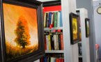 Do końca czerwca czytelnicy Miejsko-Powiatowej Biblioteki Publicznej w Dzierżoniowie korzystający z Wypożyczalni dla Dorosłych mogą wybierając książki, które chcą przeczytać, obejrzeć wystawę obrazów artysty-plastyka prof. Danuty Pałki-Szyszki.
