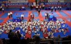   Zawodników taekwondo z całej Polski gościł w ten weekend Dzierżoniów. W sobotę w hali ośrodka sportu odbył się ogólnopolski turniej POLISH OPEN CUP. Niedziela należała do najmłodszych pasjonatów tej dyscypliny. 